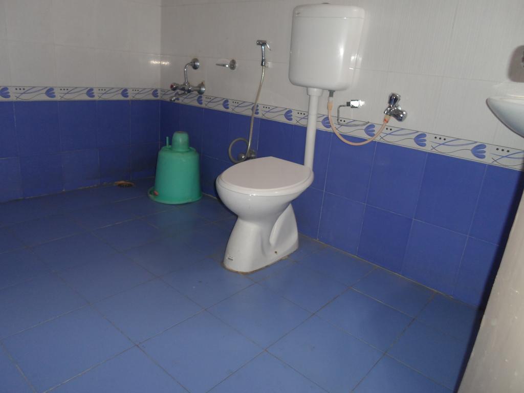 Hotel Pasuparthy Residency Tirupati Room photo